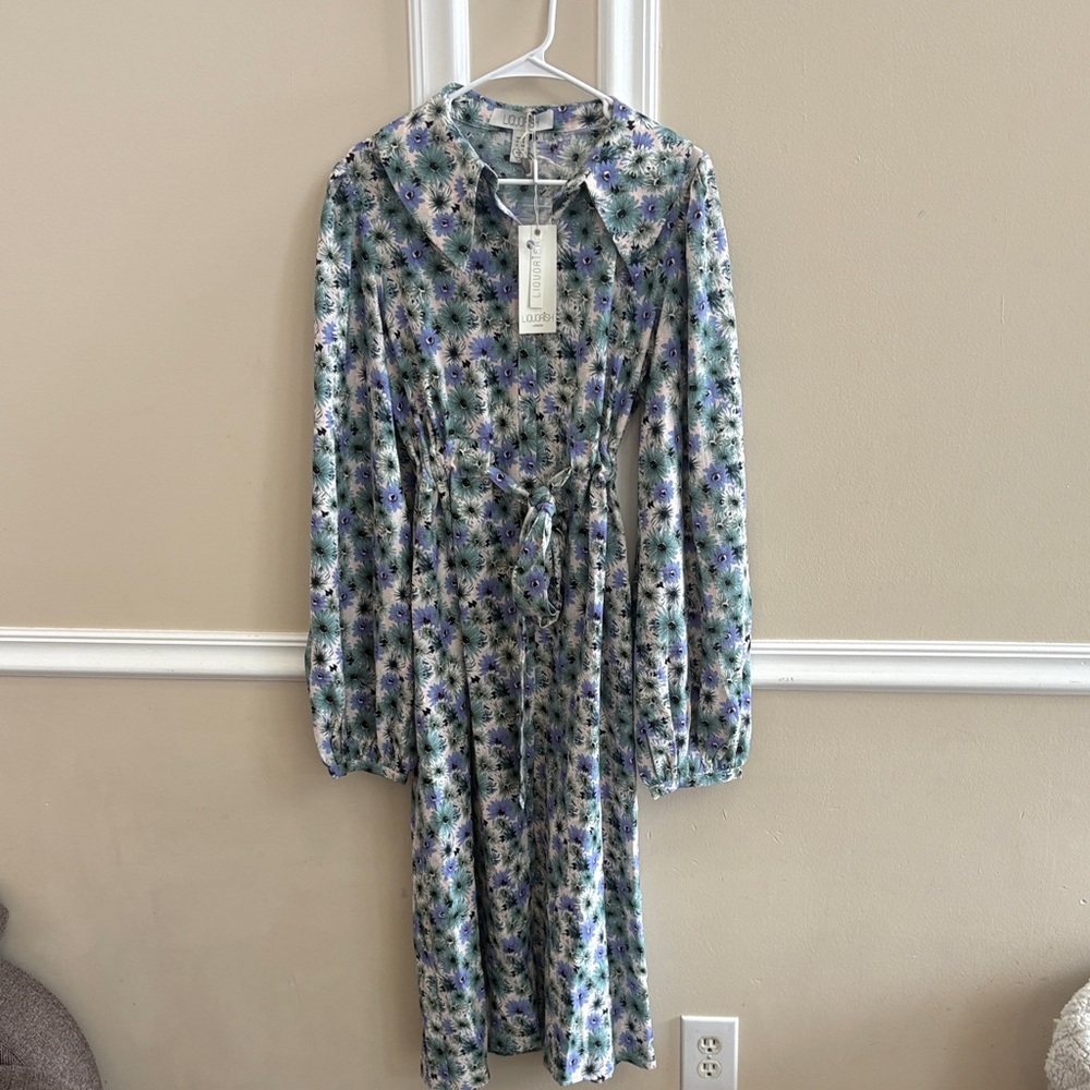 Elegant Long Sleeve Floral Dress in Blue and Green